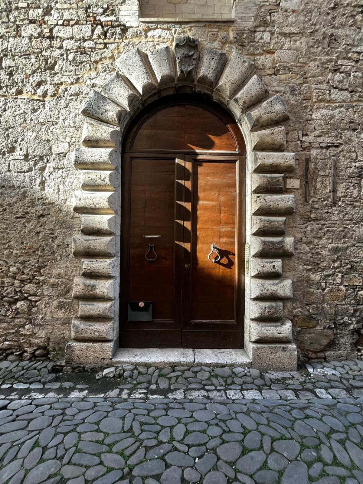 Hotel & Residenza 100 Torri Ascoli Piceno Exterior foto