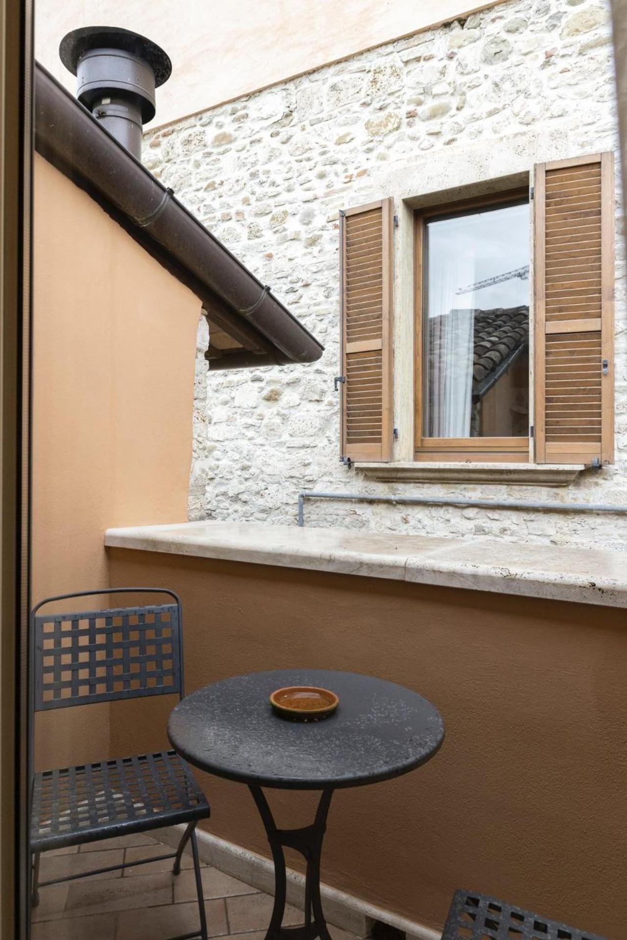 Hotel & Residenza 100 Torri Ascoli Piceno Exterior foto